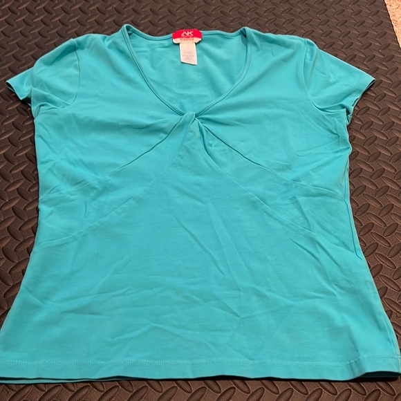 Turquoise cute the neck stretch T